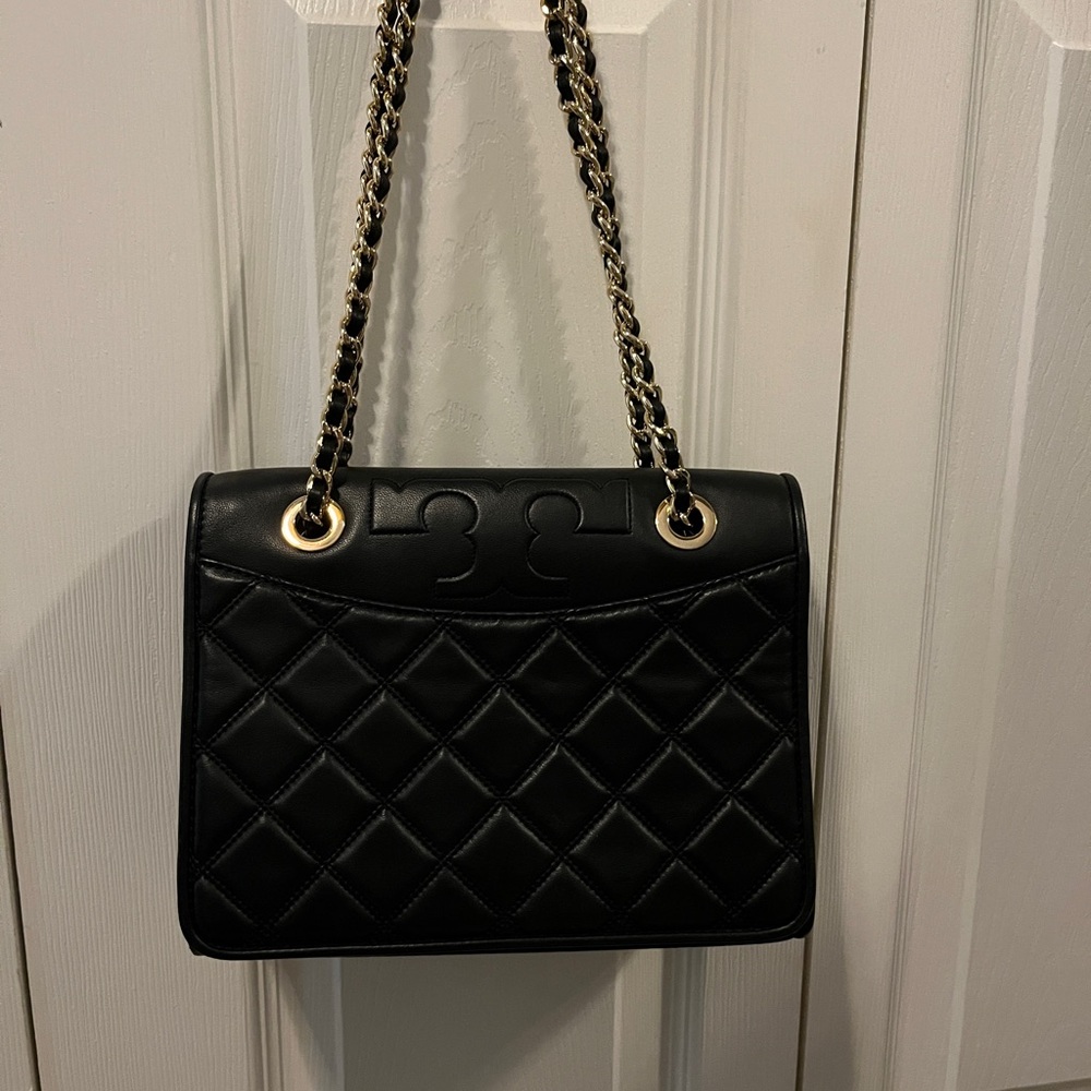 Tory Burch Black Quilted Shoulder Bag - Picture 2 of 7
